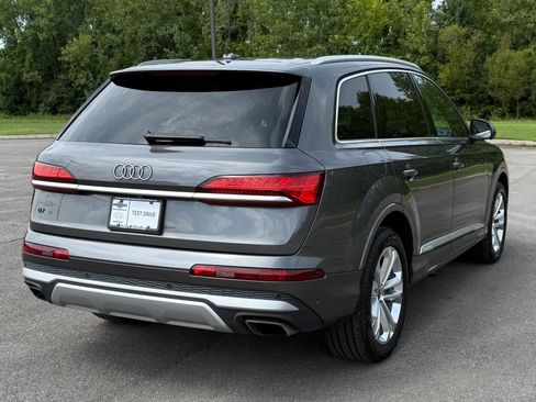 Used 2025 Audi Q7 2.0T Premium Plus w/ Premium Plus Package AWD/4WD image 3