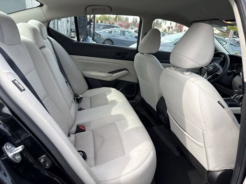 Certified 2025 Nissan Altima 2.5 SV FWD image 29