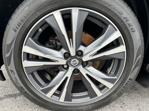 Used 2018 Nissan Pathfinder Platinum image 8