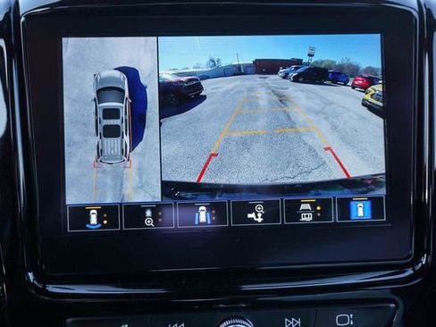 Used 2023 Chevrolet Traverse High Country image 31