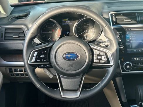 Used 2018 Subaru Outback 3.6R Limited image 15
