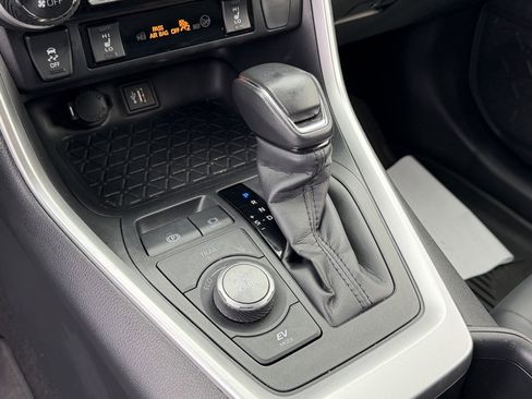 Certified 2024 Toyota RAV4 XSE image 26
