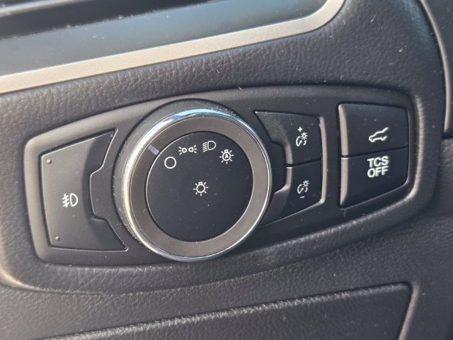 Used 2024 Ford Edge ST-Line AWD/4WD image 19
