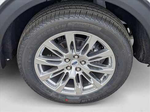 New 2025 Ford Explorer Active w/ Active Comfort Package image 10