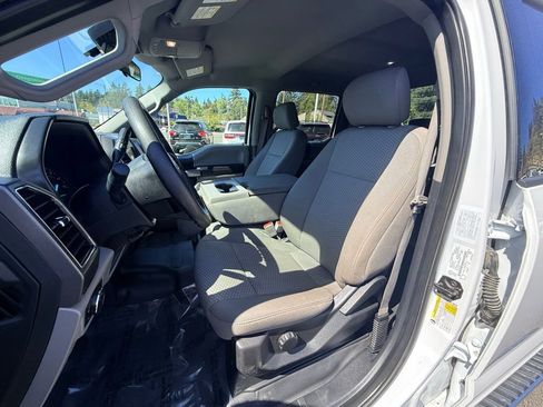 Used 2019 Ford F150 XLT w/ Trailer Tow Package image 17