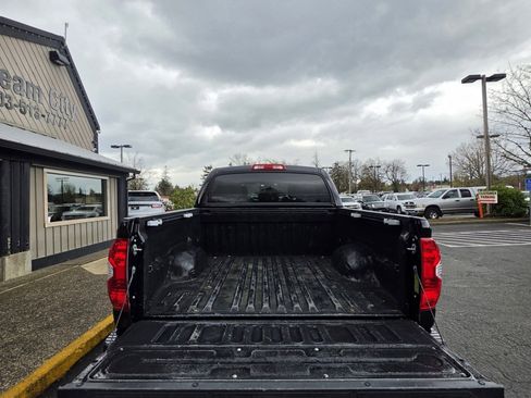 Used 2016 Toyota Tundra Limited w/ Limited Premium Package AWD/4WD image 8