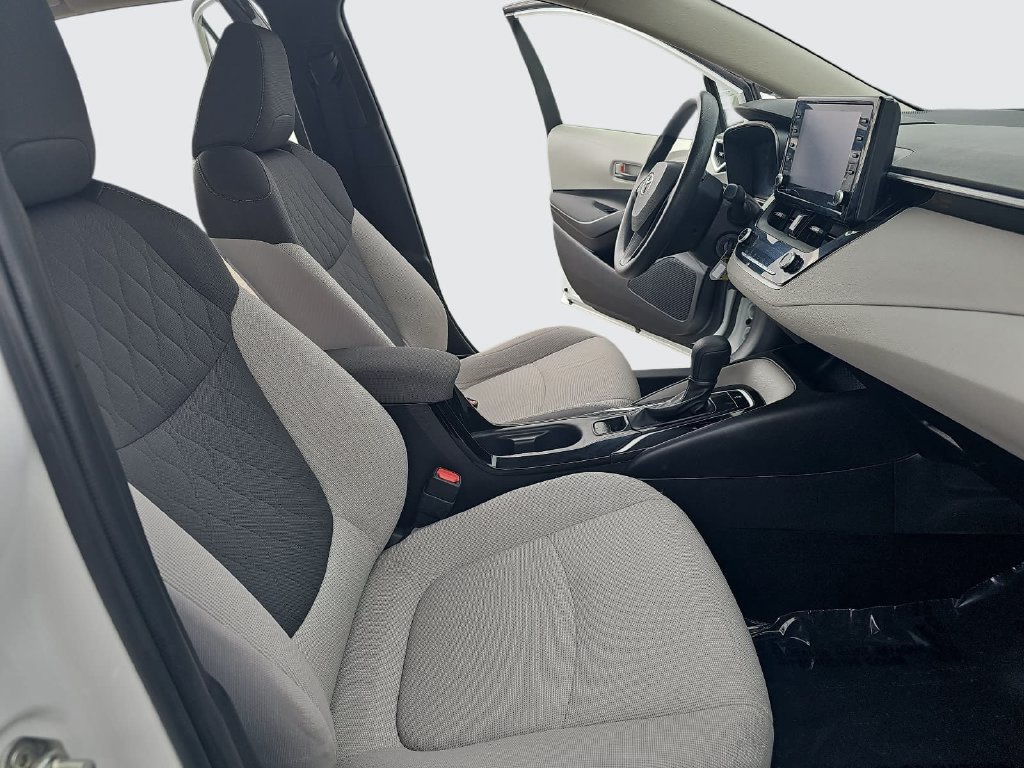 Used 2022 Toyota Corolla LE w/ Carpet Mat Package (TMS) FWD image 11