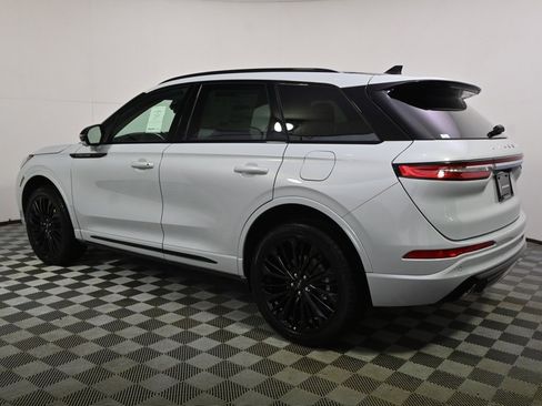 New 2026 Lincoln Corsair Premiere image 3