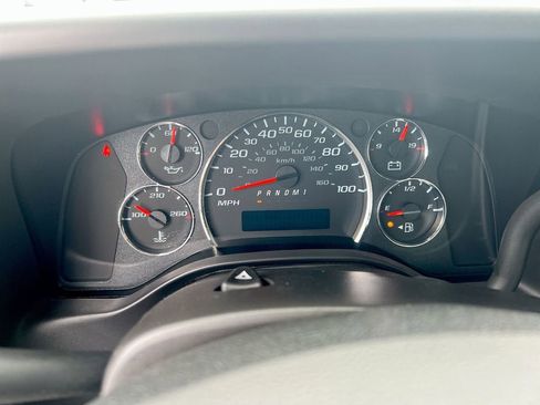 New 2025 Chevrolet Express 3500 w/ Power Convenience Package image 21