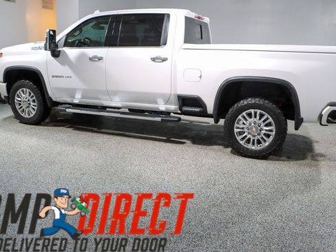 Used 2022 Chevrolet Silverado 2500 High Country w/ Safety Package II AWD/4WD image 10