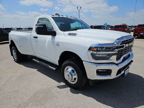 New 2026 RAM 3500 Tradesman AWD/4WD image 10