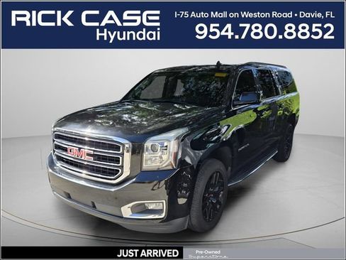 Used 2020 GMC Yukon XL SLT RWD image 1