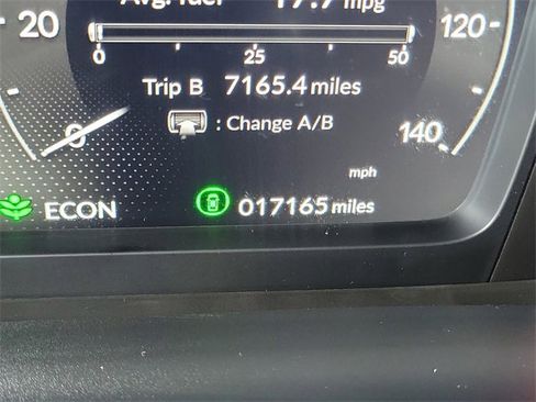 Used 2025 Honda Pilot Black Edition image 11