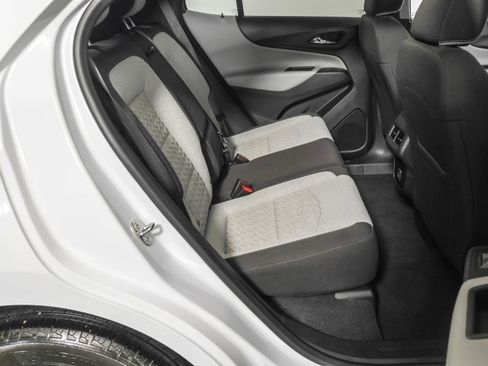 Used 2023 Chevrolet Equinox LS w/ LS Convenience Package image 38