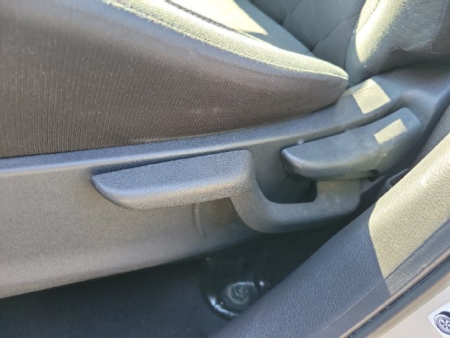 Used 2020 Nissan Kicks S FWD image 14