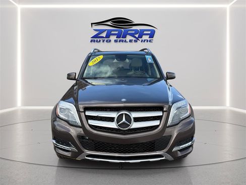Used 2015 Mercedes-Benz GLK 350 4MATIC image 2
