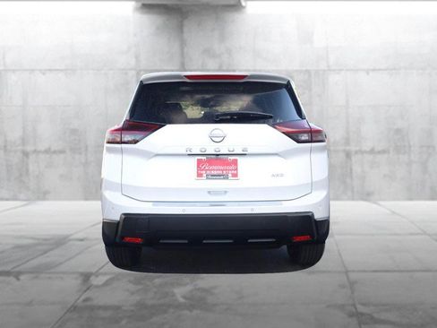 New 2026 Nissan Rogue SV w/ SV Premium Package image 6