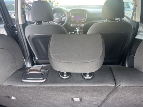 Used 2023 Kia Soul S image 13