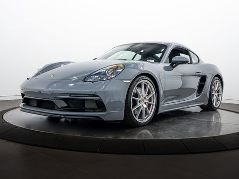 Certified 2025 Porsche 718 Cayman GTS RWD image 1