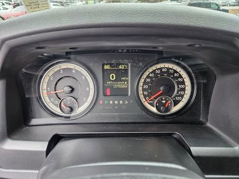 Used 2017 RAM 1500 Express w/ Express Value Package image 25