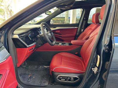 Used 2024 Jeep Wagoneer Launch Edition image 5