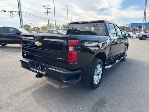 Used 2026 Chevrolet Silverado 1500 Custom RWD image 5