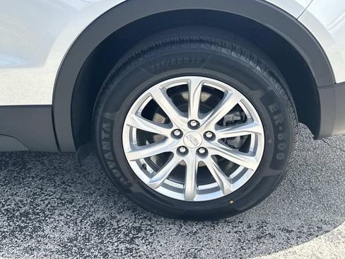 Certified 2022 Cadillac XT4 Luxury w/ Cold Weather Package FWD image 13