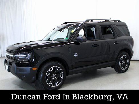 New 2025 Ford Bronco Sport Outer Banks image 3