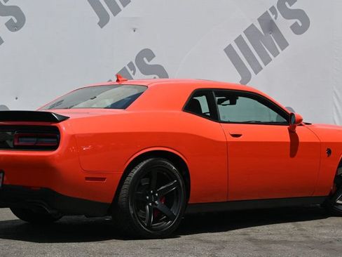 Used 2022 Dodge Challenger SRT Hellcat w/ Plus Package RWD image 5