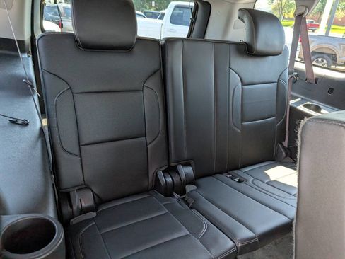 Used 2015 GMC Yukon XL SLT w/ Open Road Package AWD/4WD image 18
