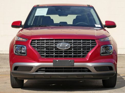 Used 2020 Hyundai Venue SE FWD image 6