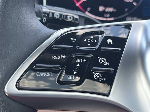 Certified 2025 Mercedes-Benz GLC 300 4MATIC image 26