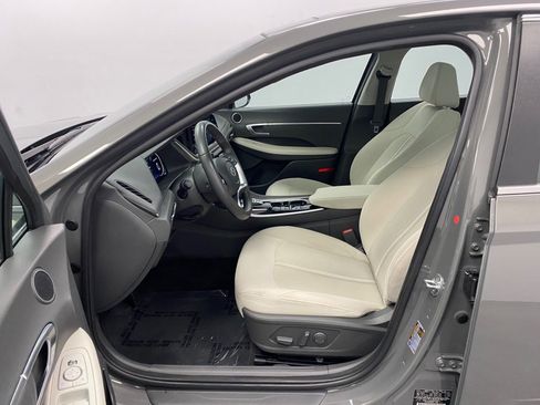 Used 2022 Hyundai Sonata SEL w/ Convenience Package image 16