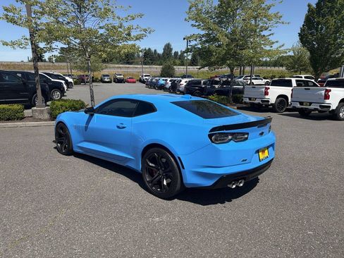 Certified 2022 Chevrolet Camaro SS RWD image 4