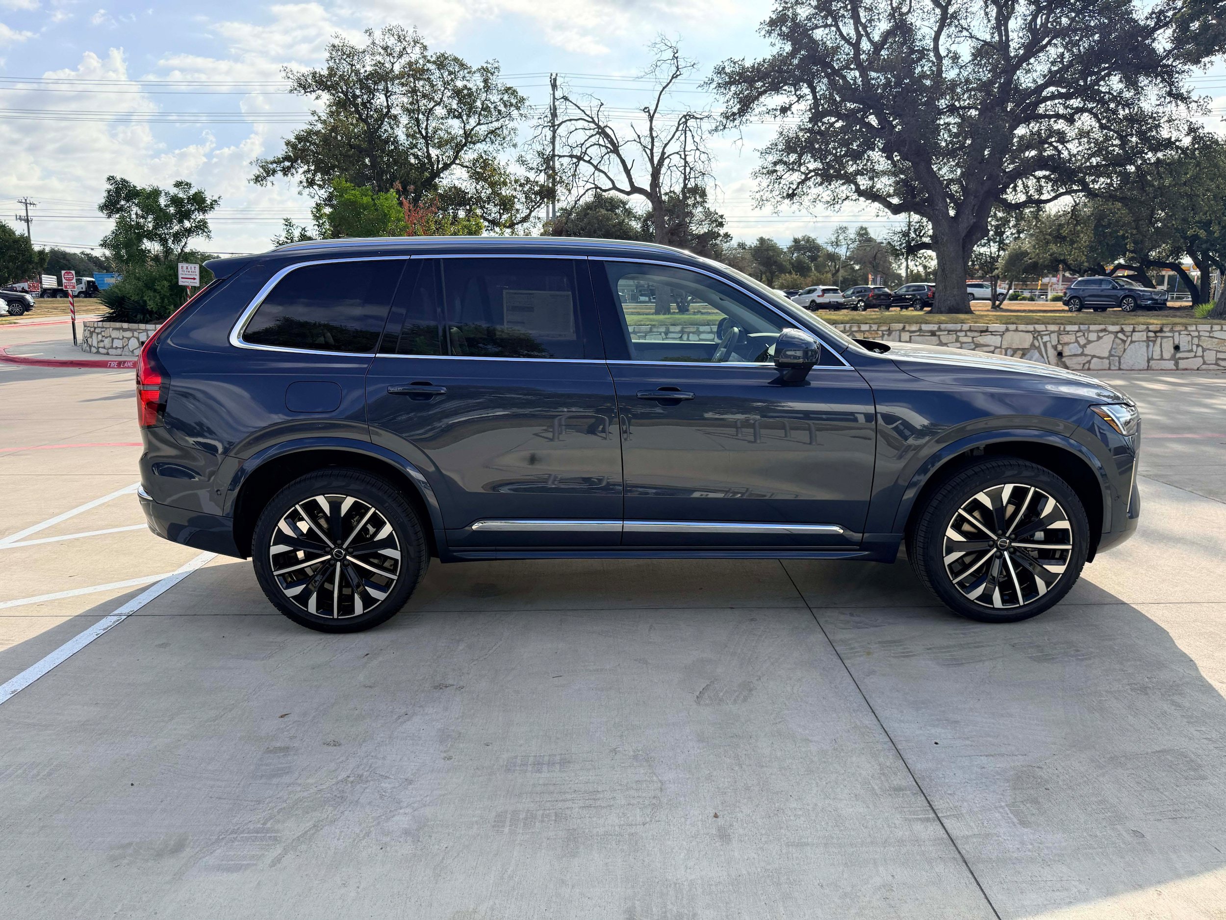 New 2026 Volvo XC90 B6 Ultra w/ Protection Package AWD/4WD image 7