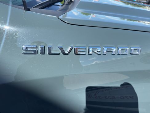 Used 2025 Chevrolet Silverado 1500 LT AWD/4WD image 40