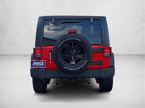 Used 2018 Jeep Wrangler Sport AWD/4WD image 7