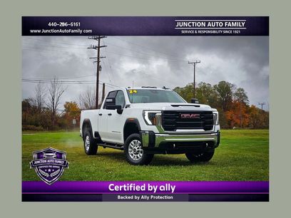 Used 2024 GMC Sierra 2500 Pro w/ Convenience Package