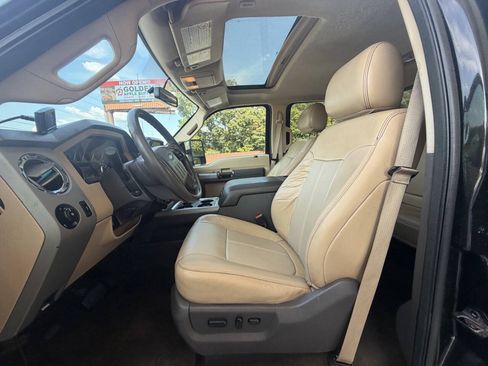 Used 2013 Ford F250 Lariat w/ Lariat Ultimate Pkg AWD/4WD image 4