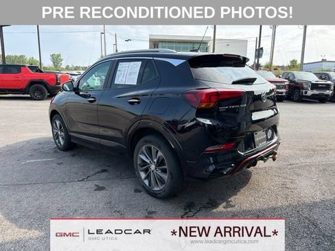Used 2021 Buick Encore GX Select w/ LPO, Active Lifestyle Package AWD/4WD image 3