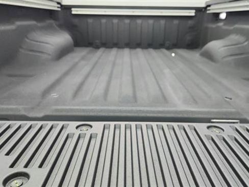 Certified 2025 Nissan Frontier SV w/ SV Convenience Package RWD image 31