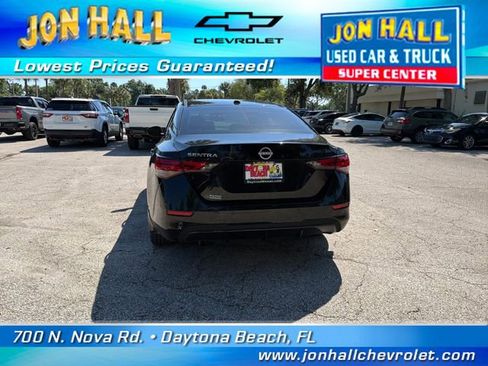Used 2025 Nissan Sentra SV w/ SV Premium Package FWD image 11
