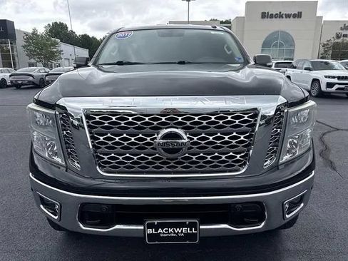 Used 2017 Nissan Titan SV AWD/4WD image 2