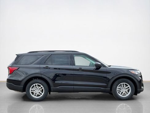 New 2026 Ford Explorer Active w/ Active Comfort Package RWD image 9