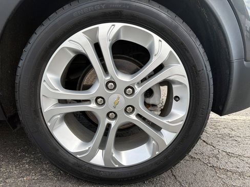 Used 2019 Chevrolet Bolt LT FWD image 36
