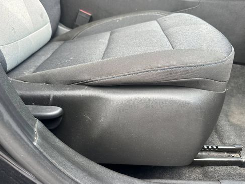 Used 2024 Chevrolet Trax LS FWD image 21
