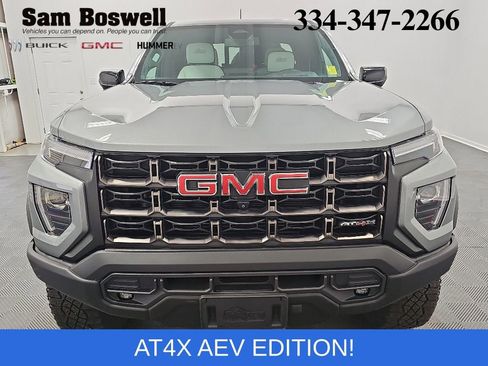 Used 2024 GMC Canyon AT4X w/ AT4X AEV Edition AWD/4WD image 3