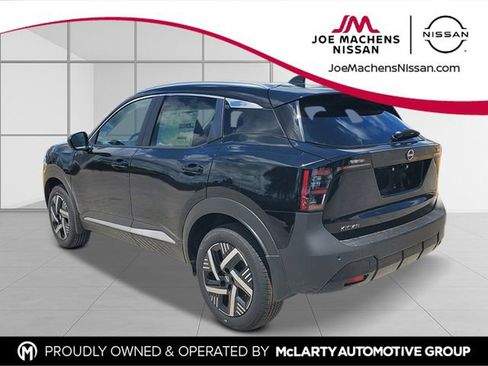 New 2026 Nissan Kicks SV w/ SV Premium Package FWD image 4