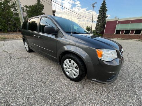 Used 2017 Dodge Grand Caravan SE w/ Power Window Group FWD image 6