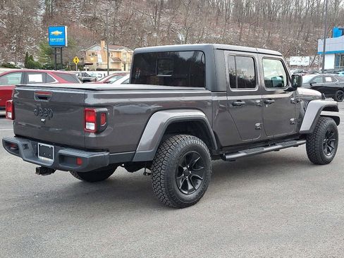 Used 2021 Jeep Gladiator Sport image 6